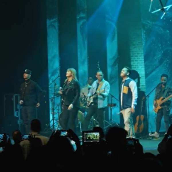 Gilberto Daza – ¿Quién Dijo Miedo? (Live) Ft. Marcela Gandara, Josh Morales, Indiomar, LuisFa